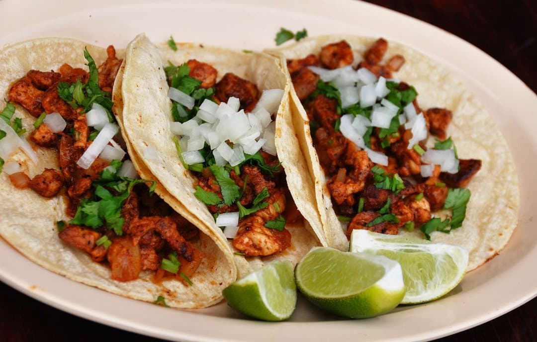 Taco al Pastor con Tortilla de Harina