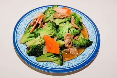Brocoli con Carne de Pollo