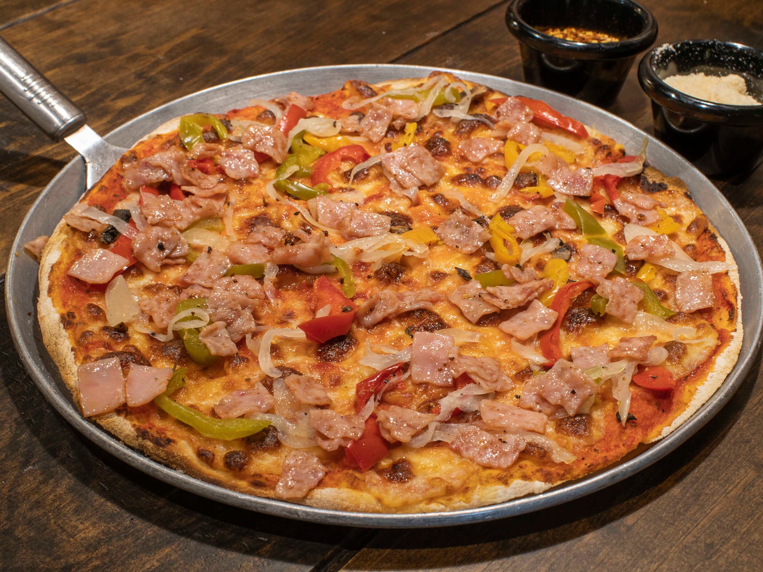 Pizza Rocky's Grande