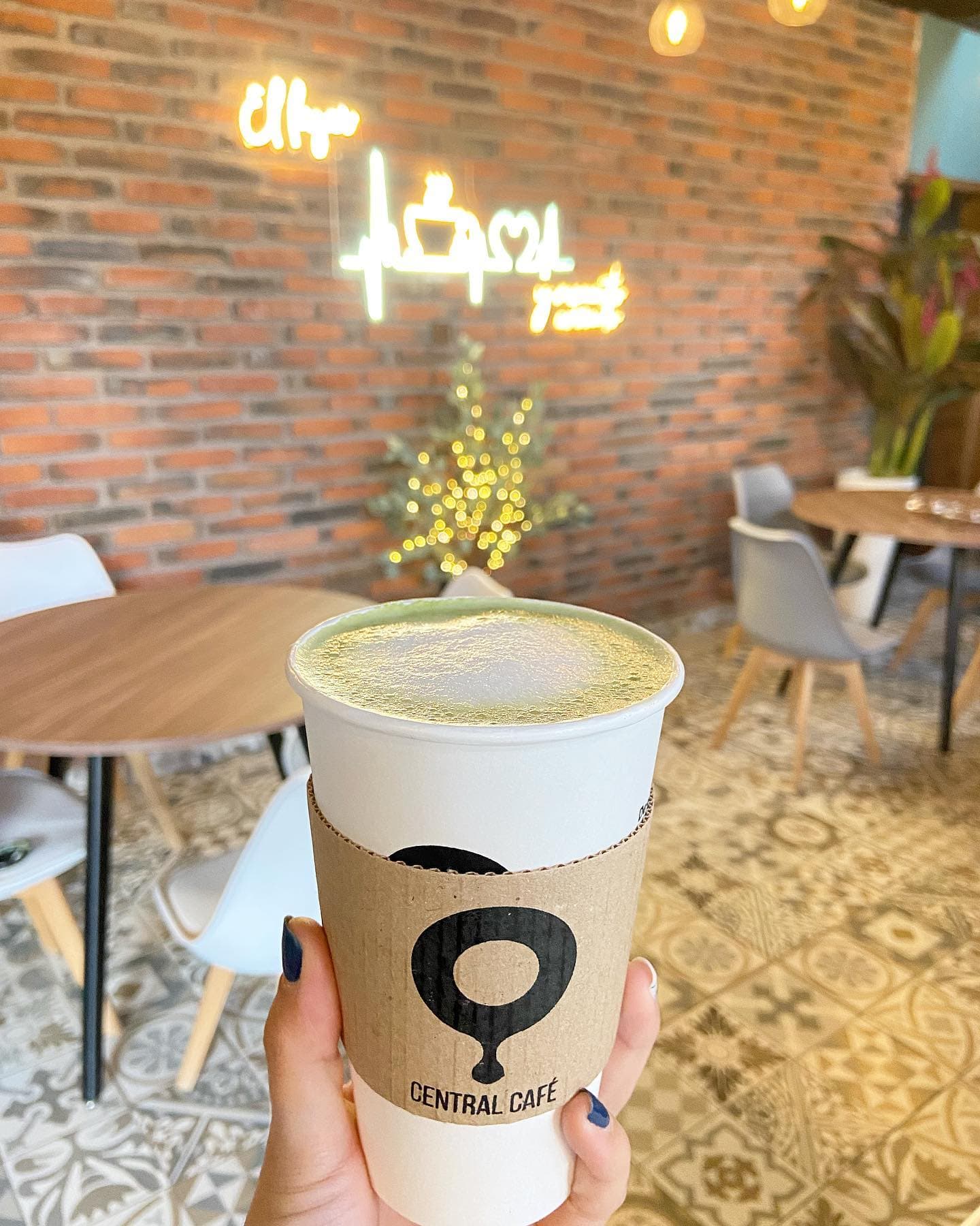 Café Caliente Americano 16oz.
