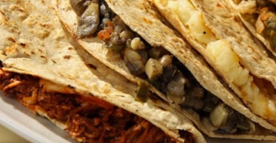 Quesadillas de Huitlacoche a la Mexicana