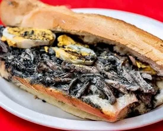 Torta de Relleno Negro