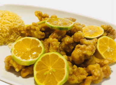 Trocitos de Pollo Empanizado en Salsa semidulce