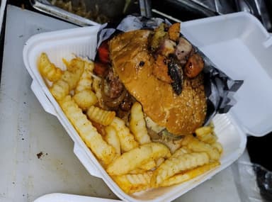 Burger Clásica con Papas