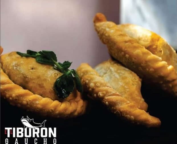 Empanadas de Rajas con Elote