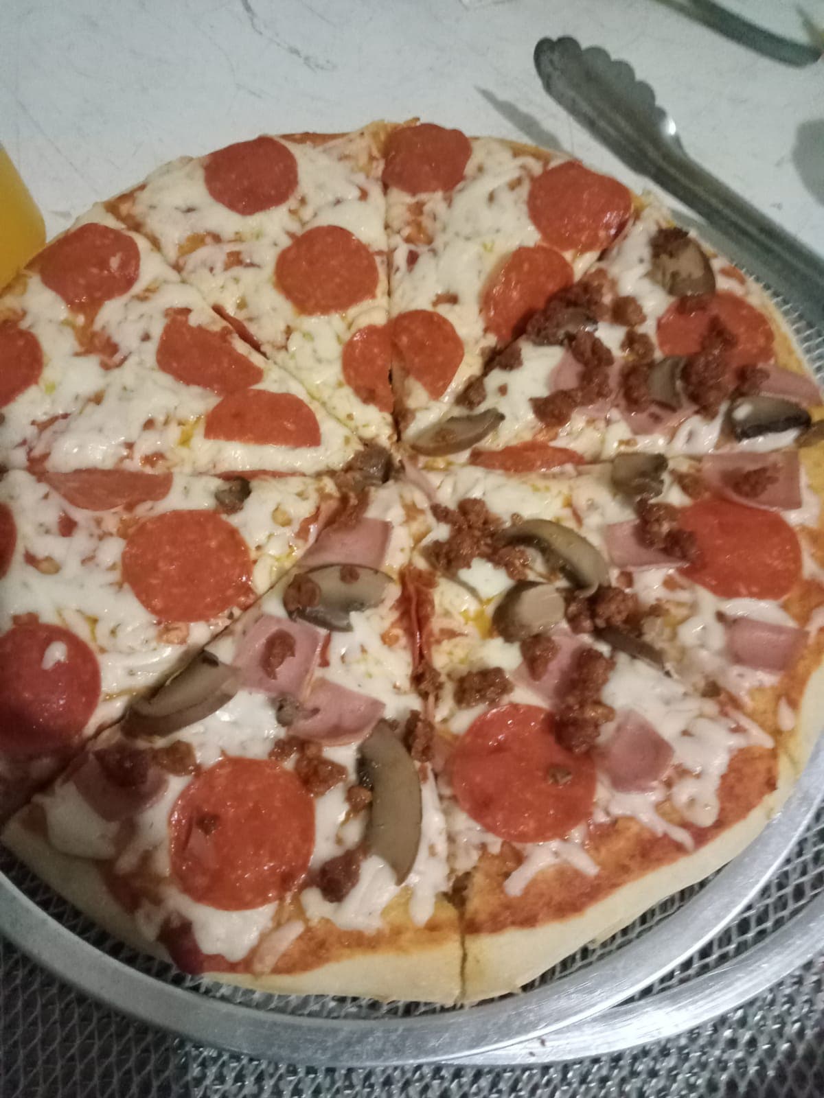 Pizza Pepperoni, Española Mediana
