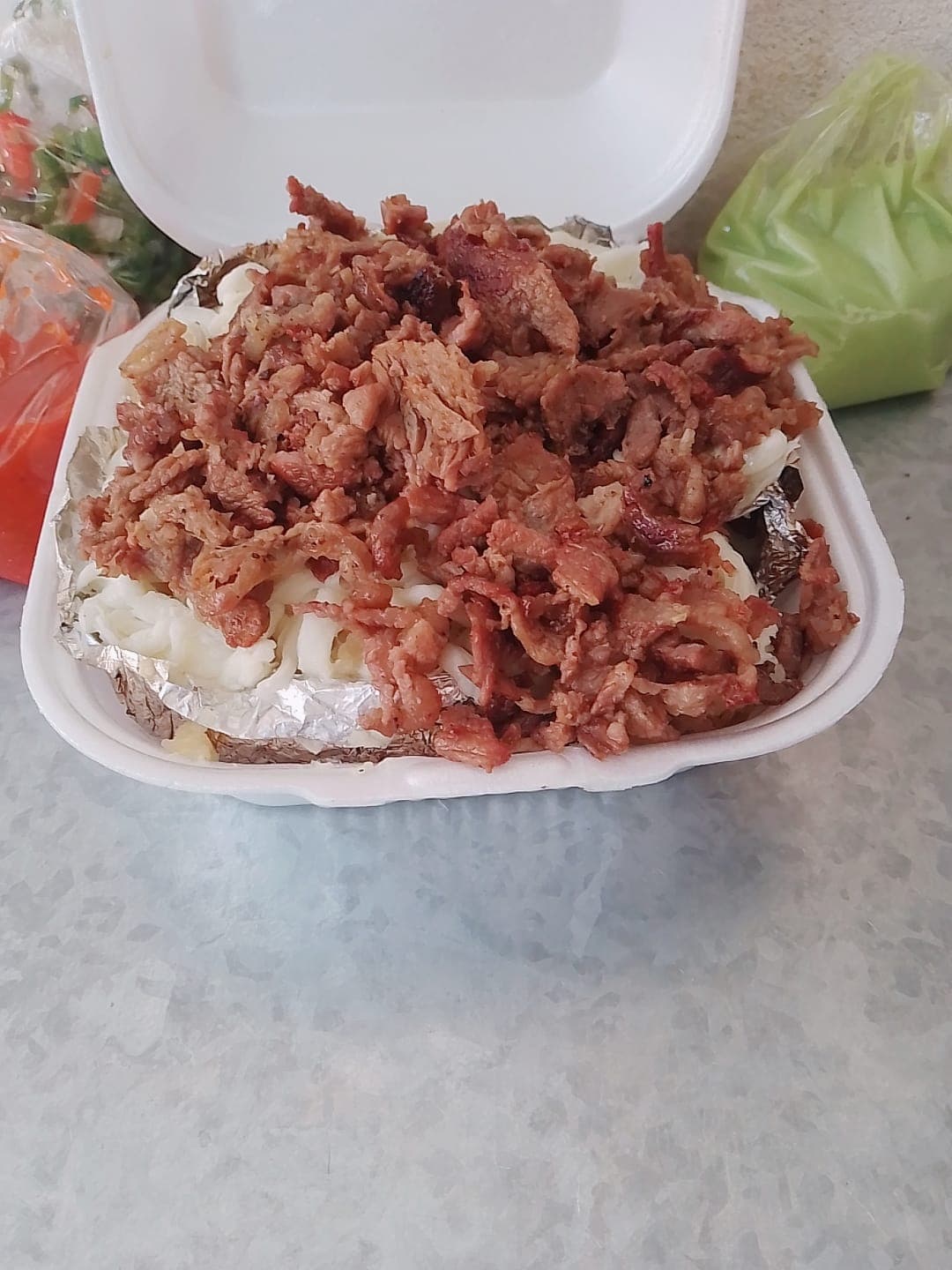Papa Asada con Carne
