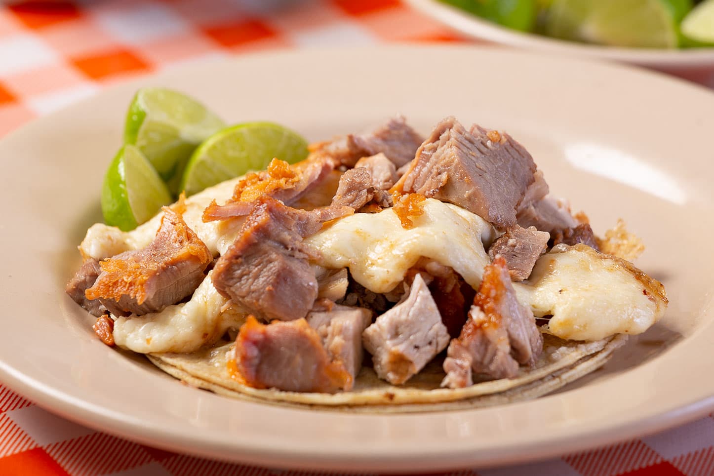 Taco de Costilla con Queso