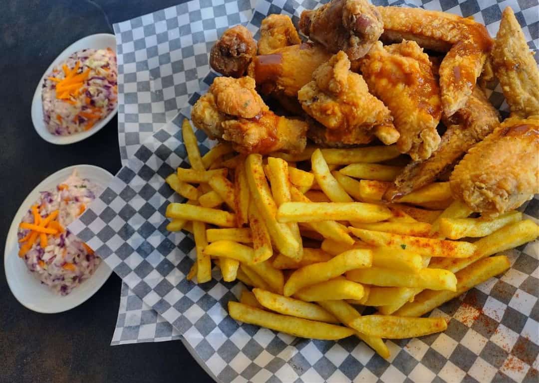Alitas Crispys  bañadas en salsa buffalo x 12
