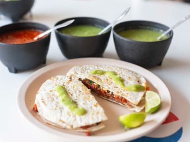 Gringa bistec adobado