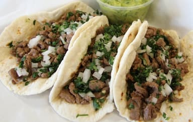Taco Bistec (Tortilla de Harina)