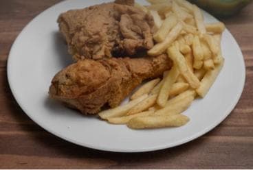 Cuarto y Muslo con Papas Fritas