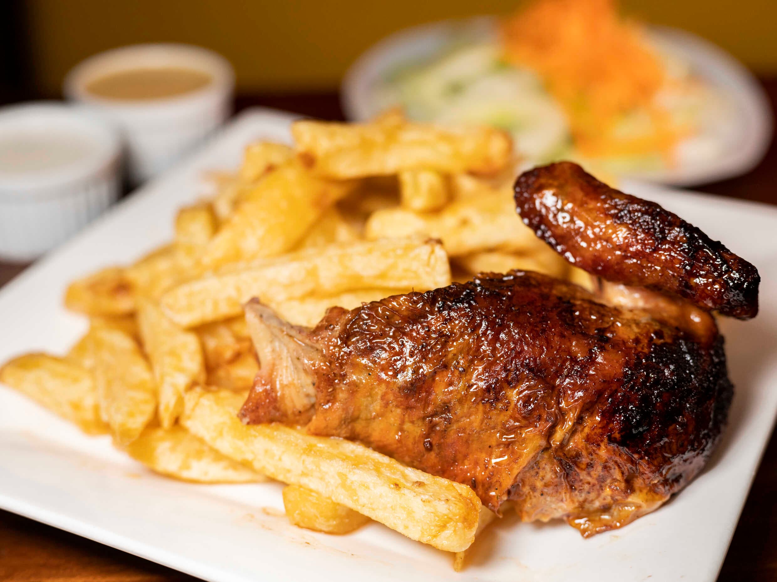 1/4 Pollo a la Brasa + Chicha