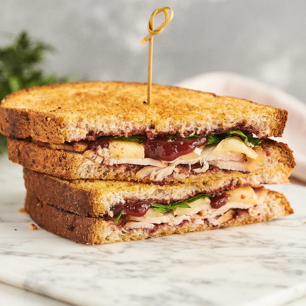 Cranberry & Turkey Sándwich