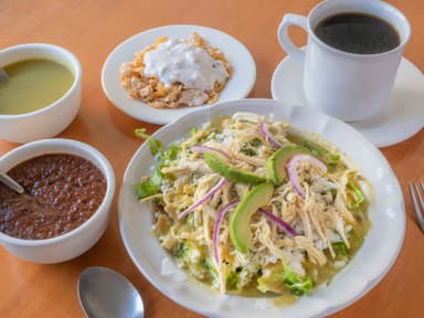 Chilaquiles Desayunos