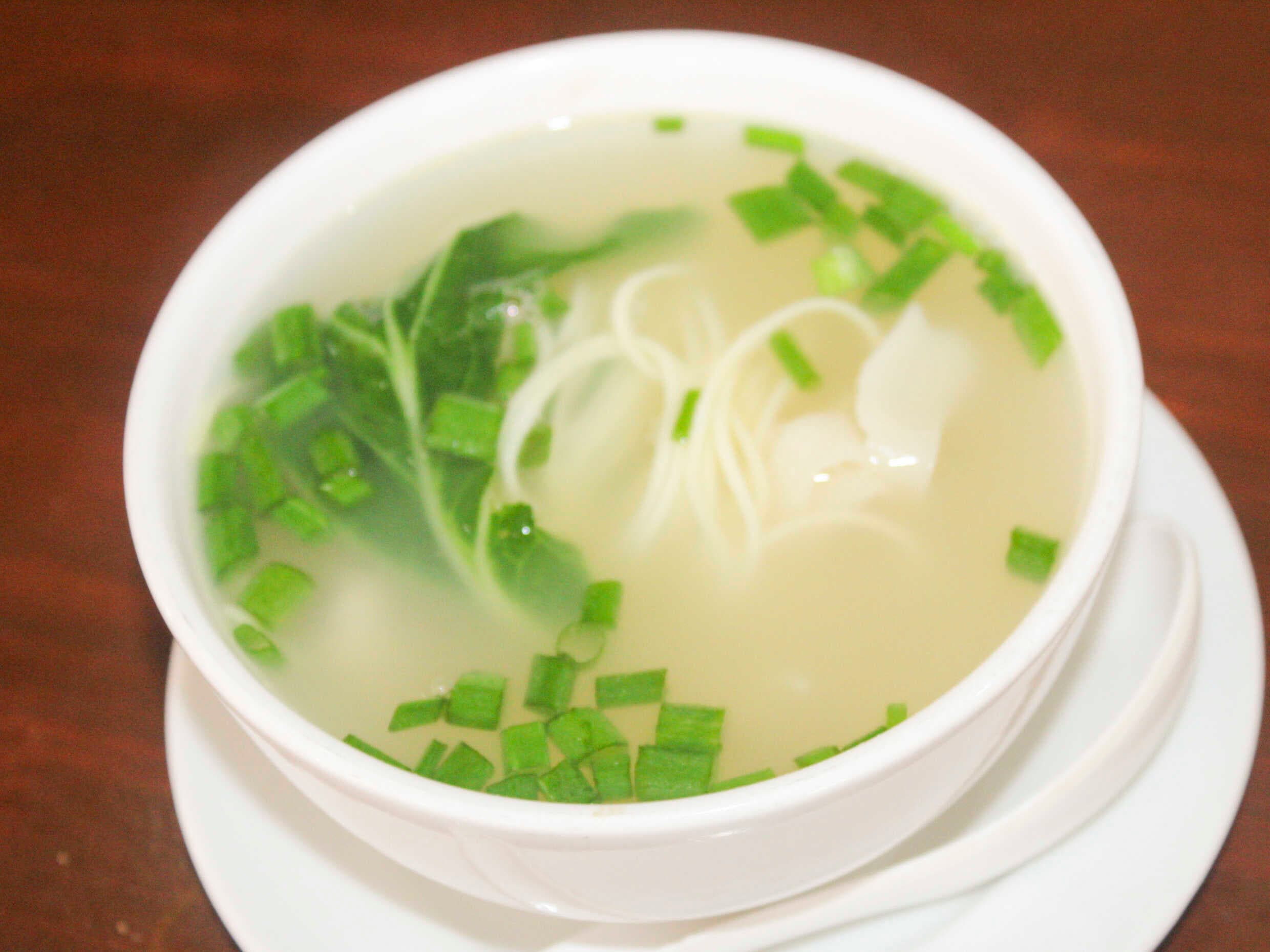Sopa Wantan de Menú