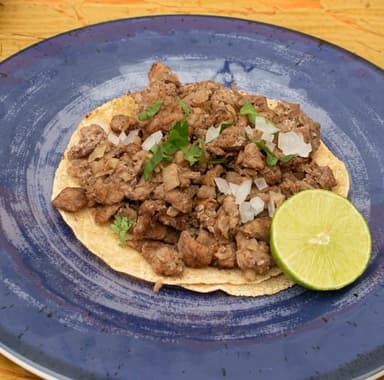 Taco de Bistec con Queso