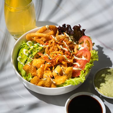 Combo Bowl Ensalada Vegetales Tempura  + Bebida