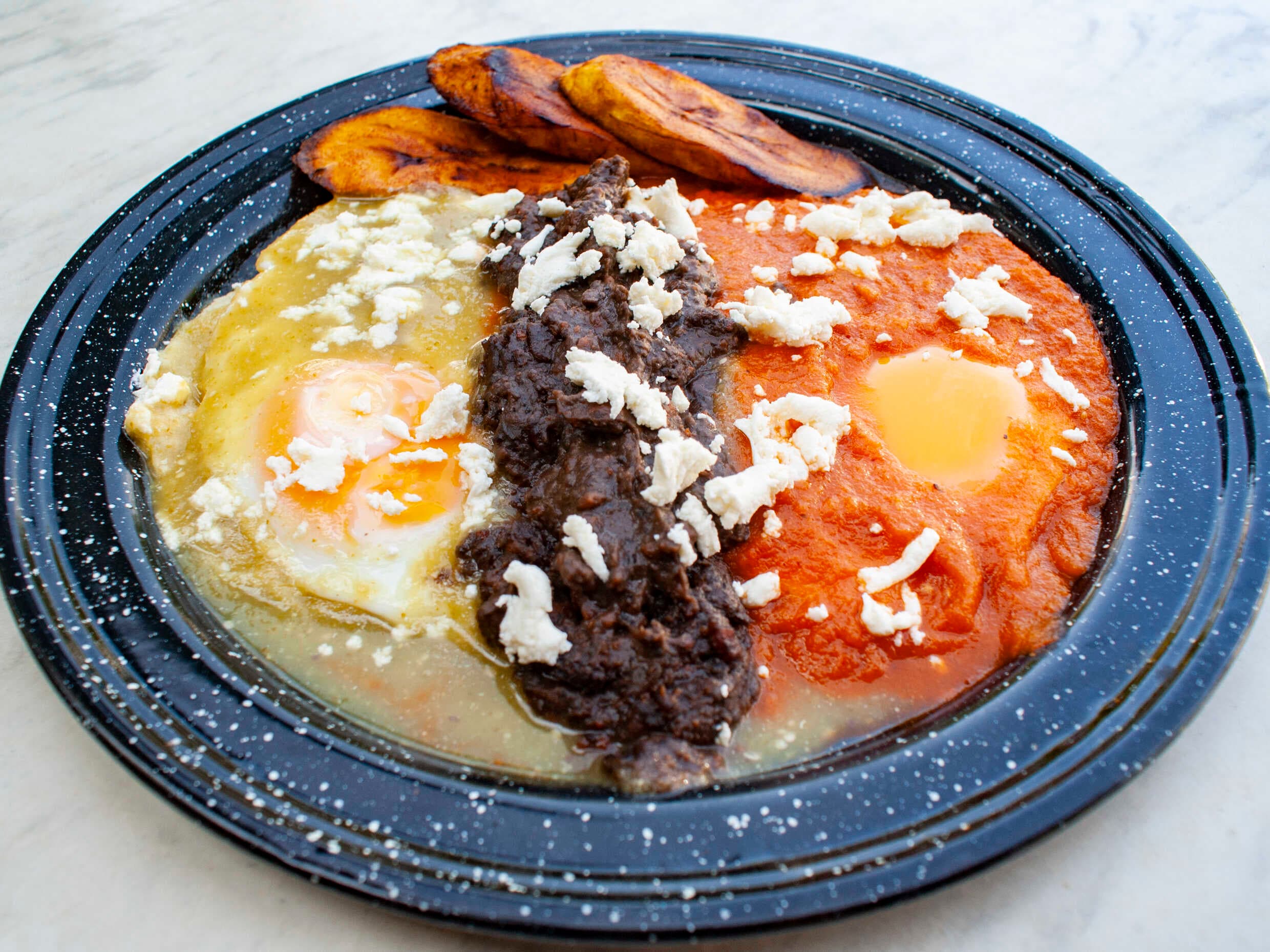 Huevos Divorciados