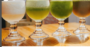 Limonada con Fresa y Hierbabuena