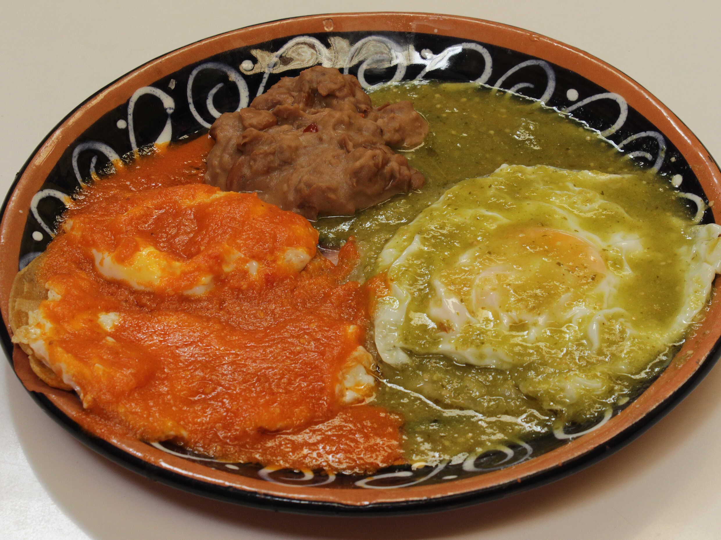 Huevos Divorciados