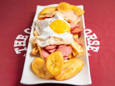 salchipapa de la casa + Coca Cola