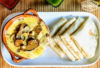 CHAMPIQUESO