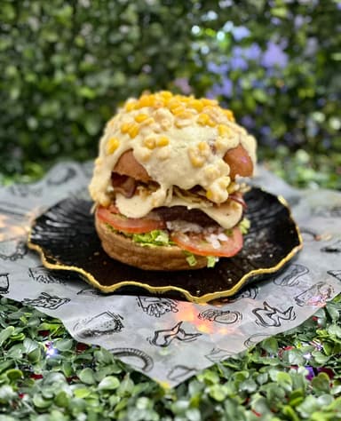 Hamburguesa Gratinada con Maíz