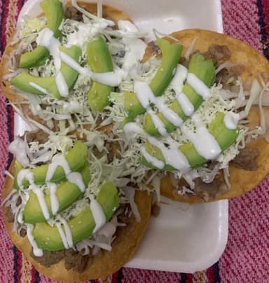 3 Tostadas de Carne