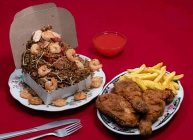Caja Arroz Chino con Pollo Apanado 5 Personas