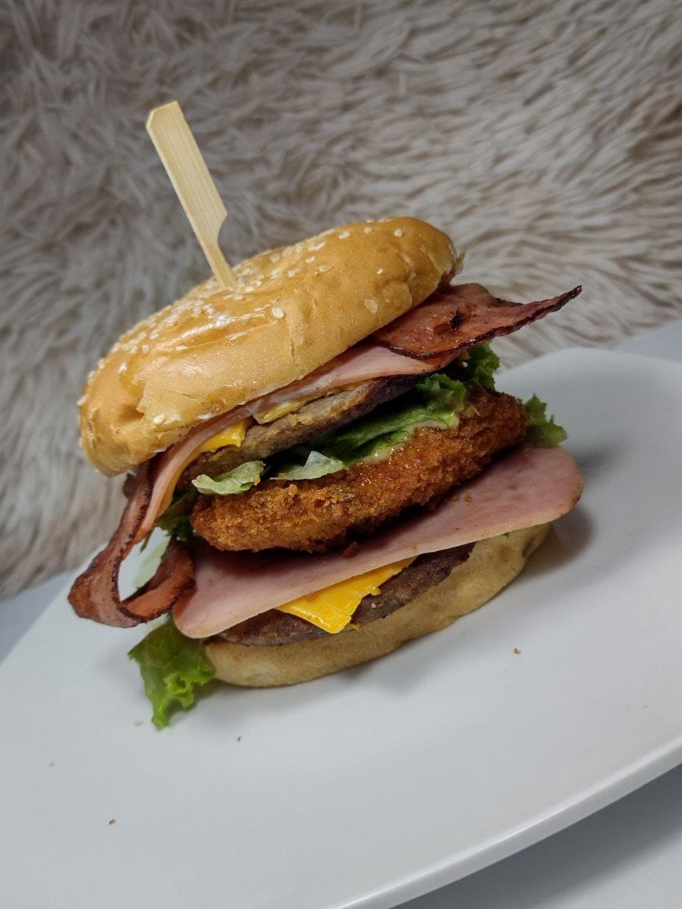 Hamburguesa La Queso + Papas