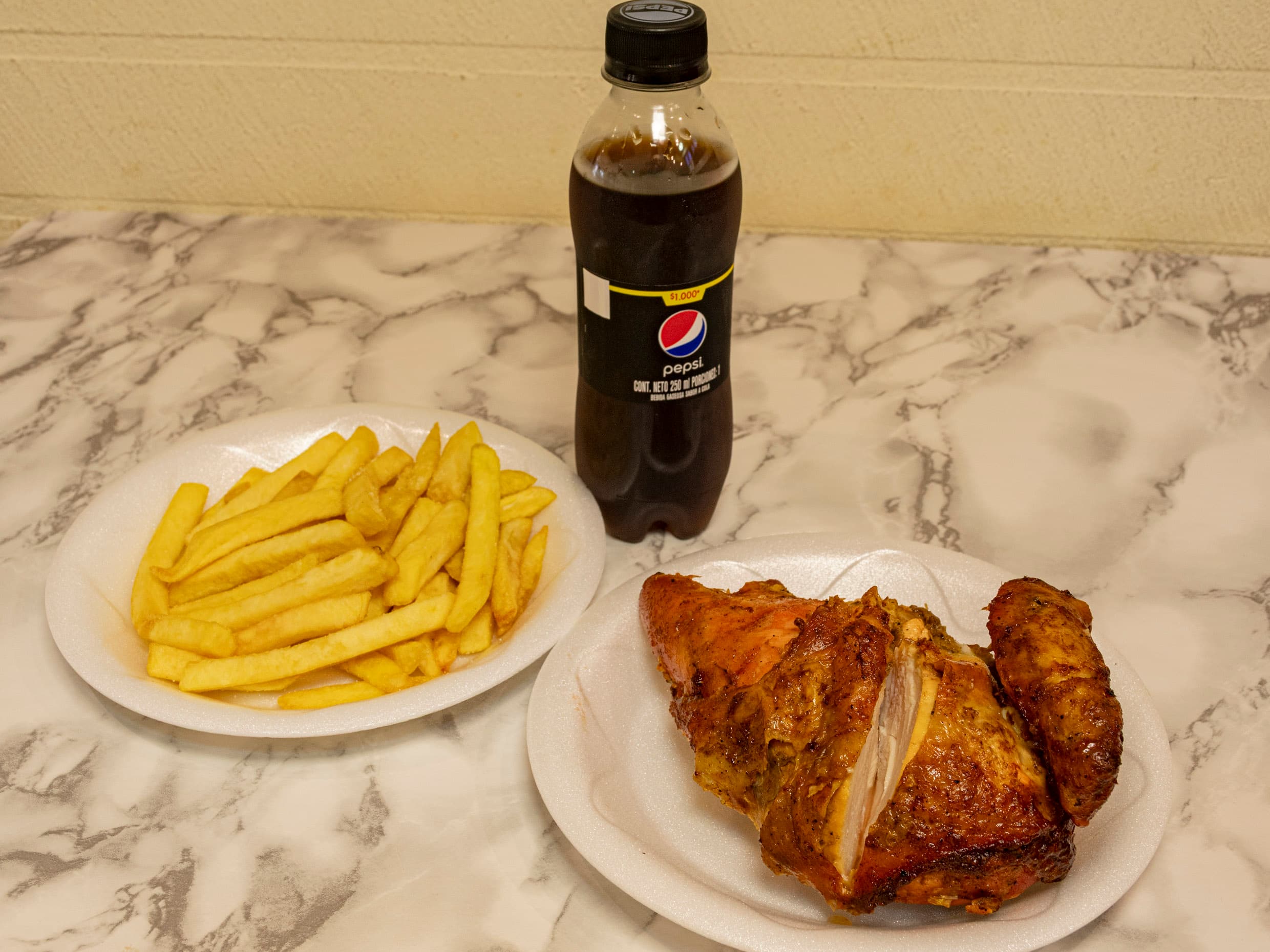 Combo American Asado 1/4 + Papas + Bebida
