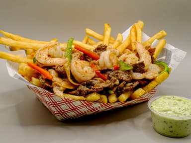 Papas Philly Mar y Tierra