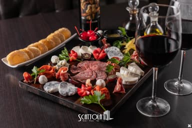 Tabla Mixta de Quesos y Carnes Frias