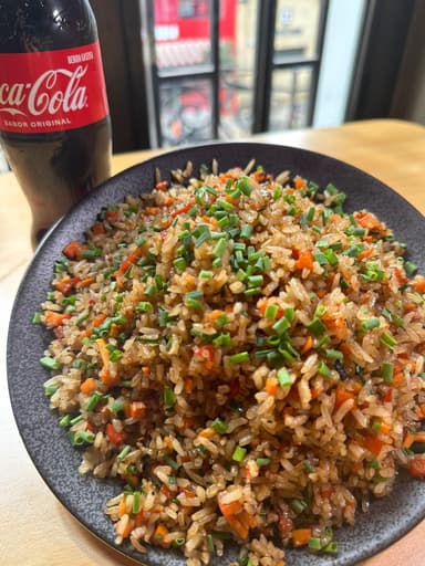 Combo Arroz con Carnes Mixtos para 2 + 1 Bebida