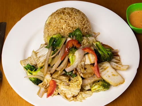 Pollo con Tausí y Arroz