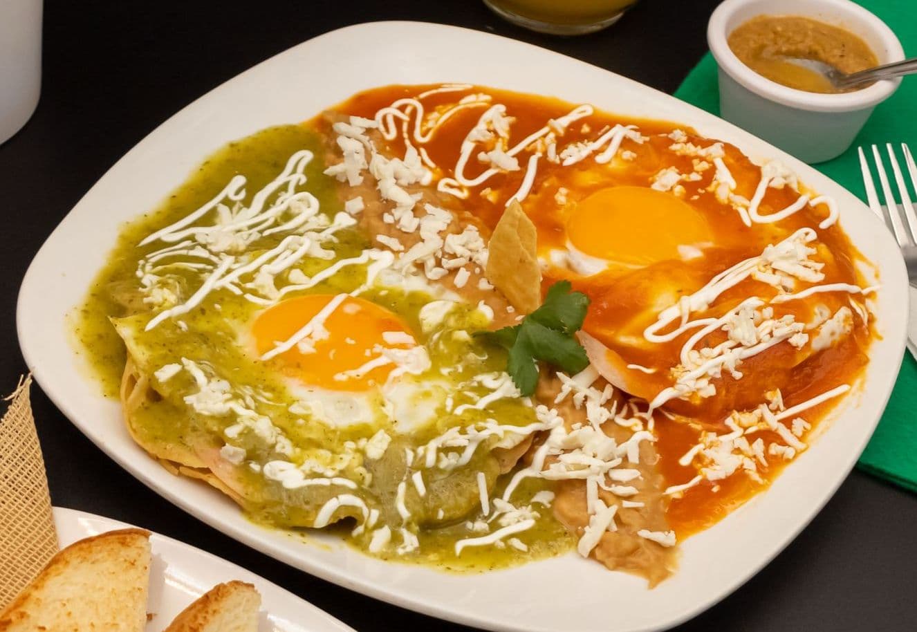 Huevos Divorciados