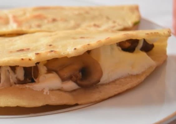 Quesadilla Longaniza con Queso