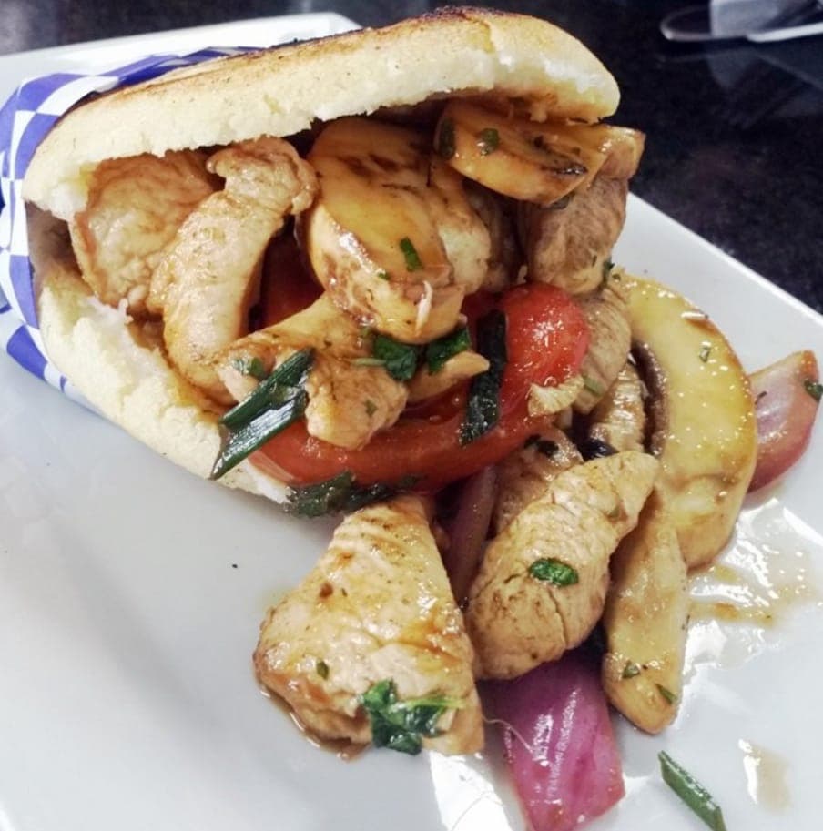 Sándwich a Lo Peruano de Cerdo
