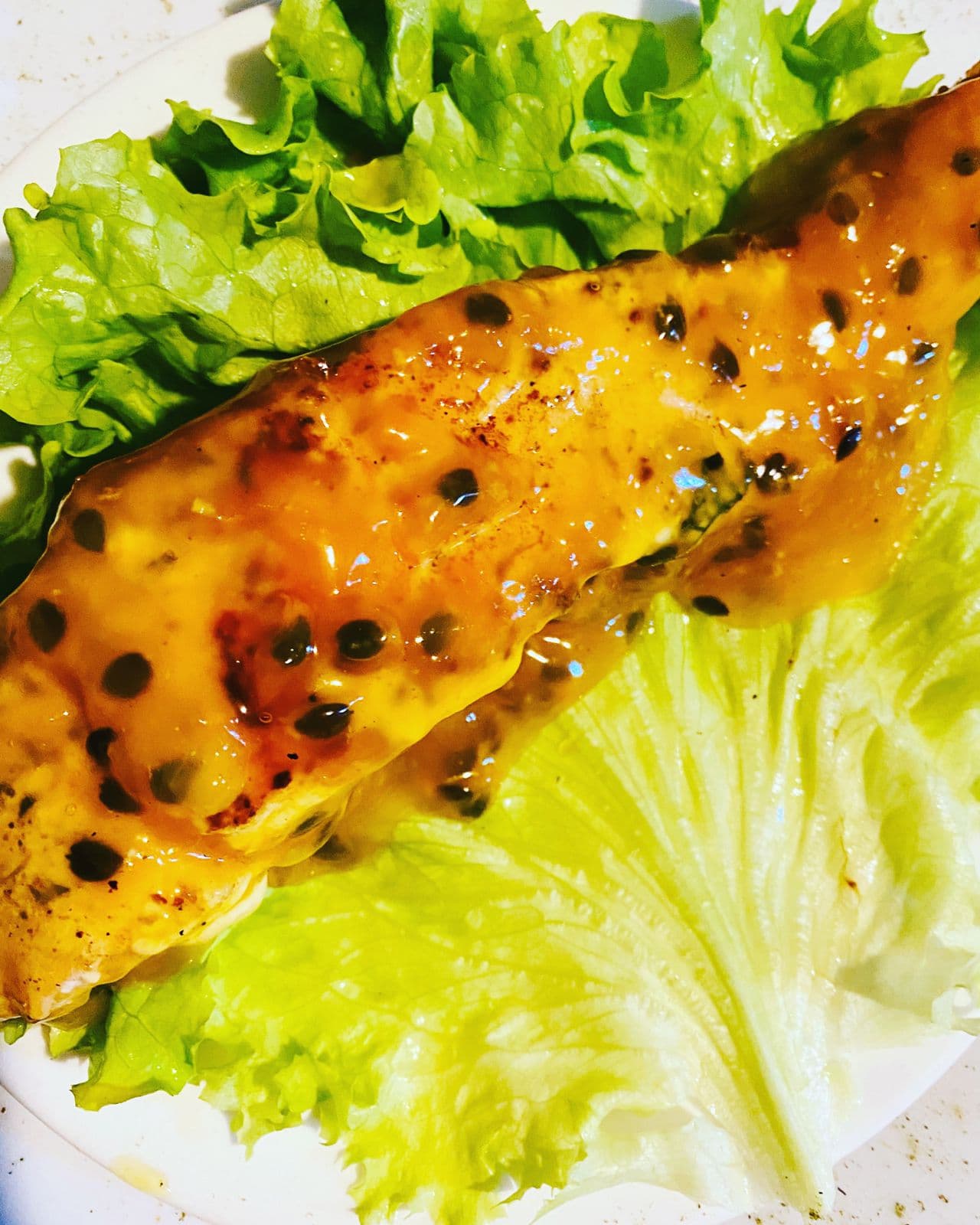 SALMON EN ZUMO DE MARACUYA