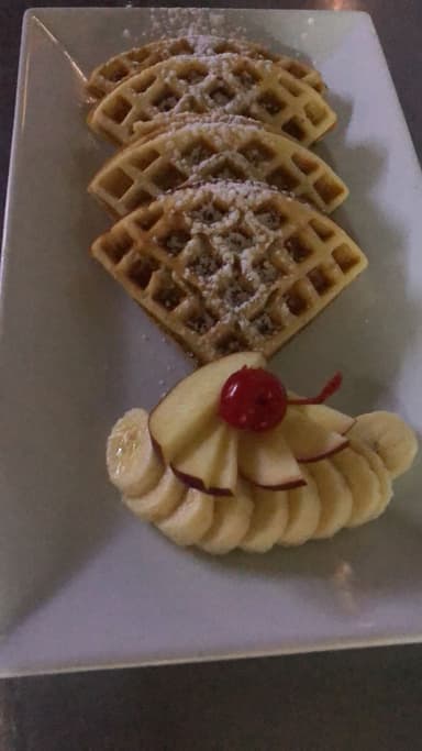 Waffles con Fruta