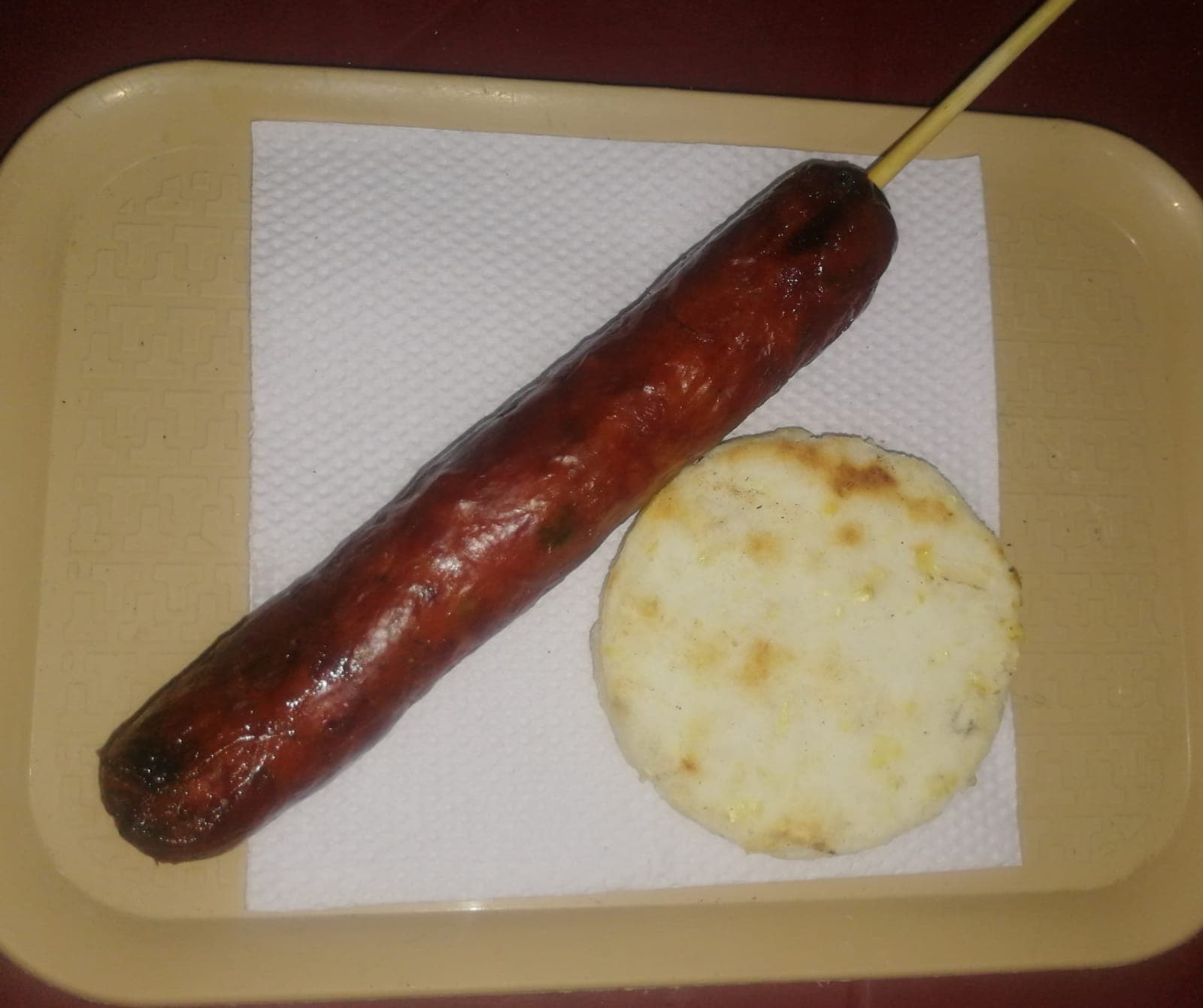Santa Rosano con arepa grande