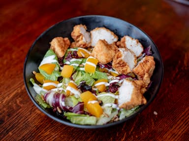 Tropic Salad con Pollo
