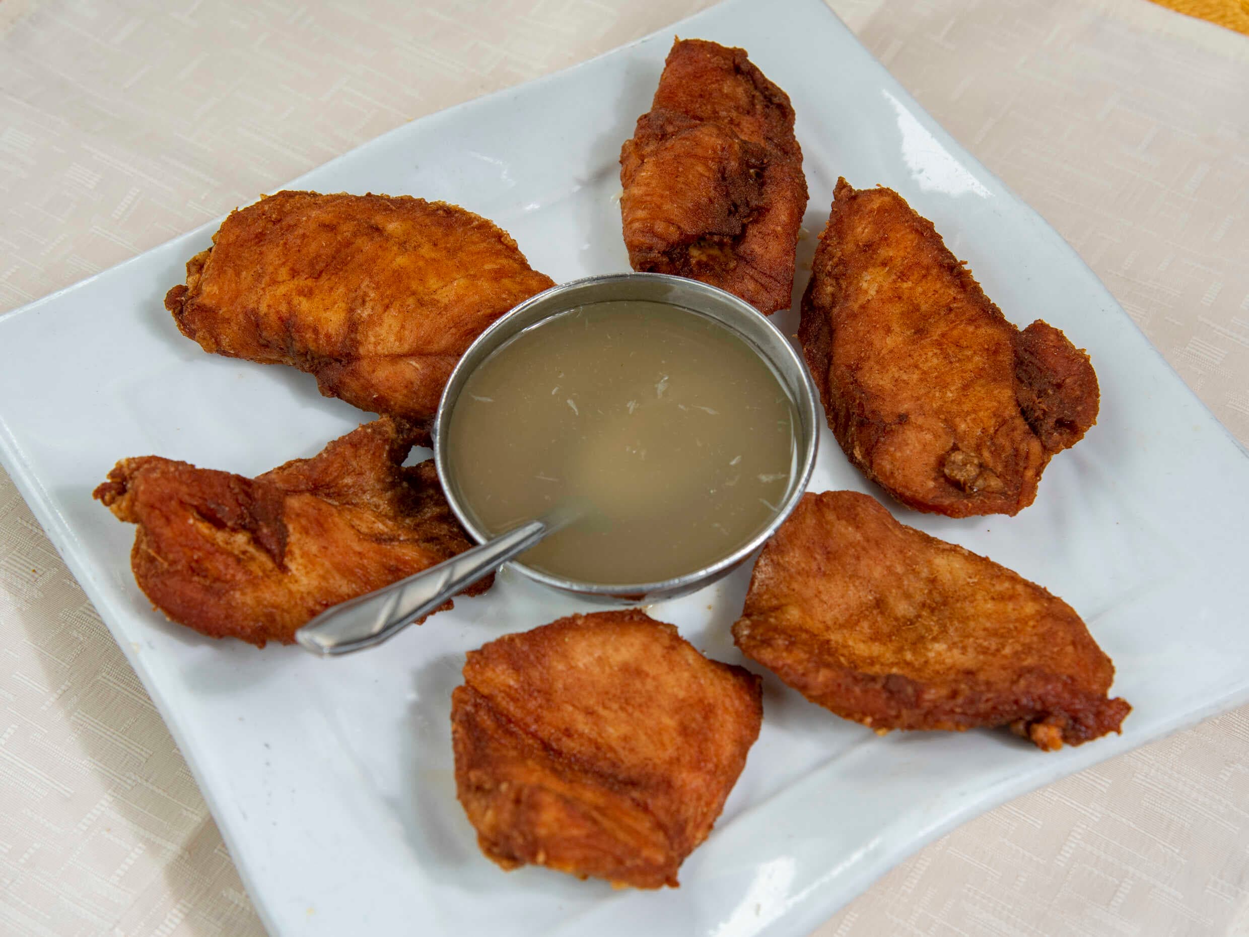 Chicharrón de Pollo 6 uds