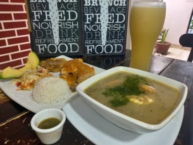 SANCOCHO POLLO