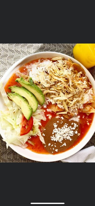 Chilaquiles con Pollo