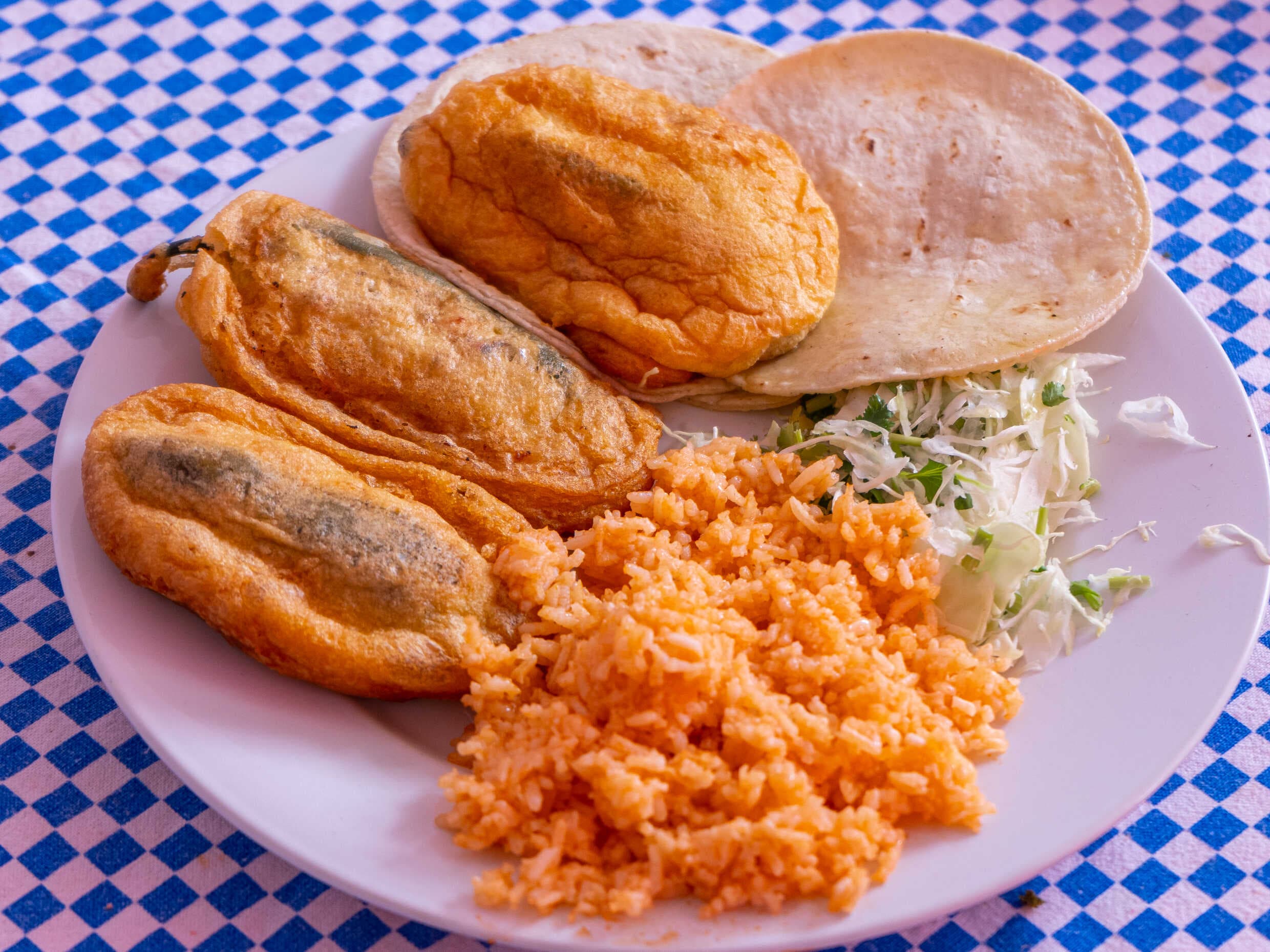 Chile Verde Relleno de Pollo