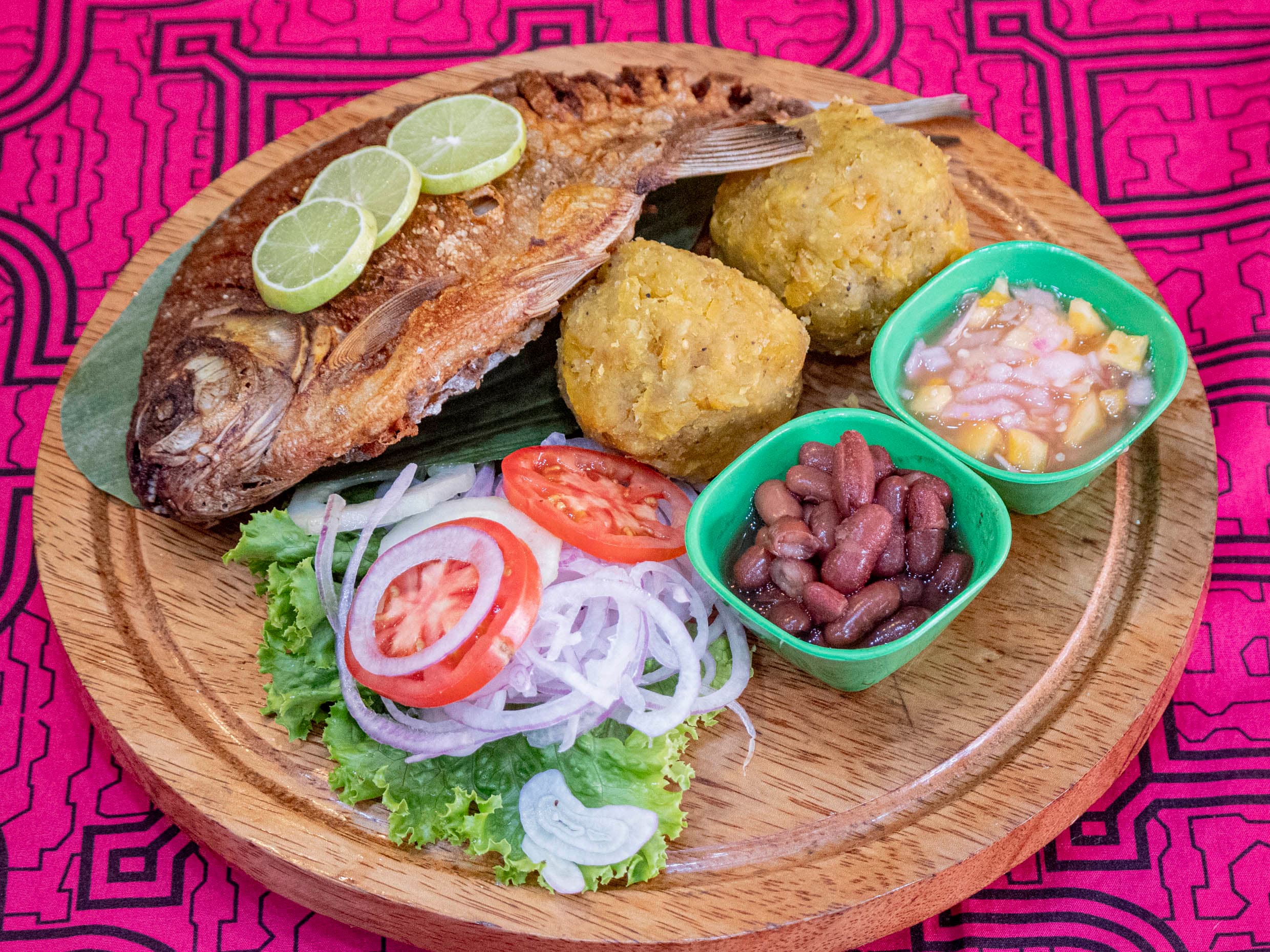 Palometa Frita y Tacacho