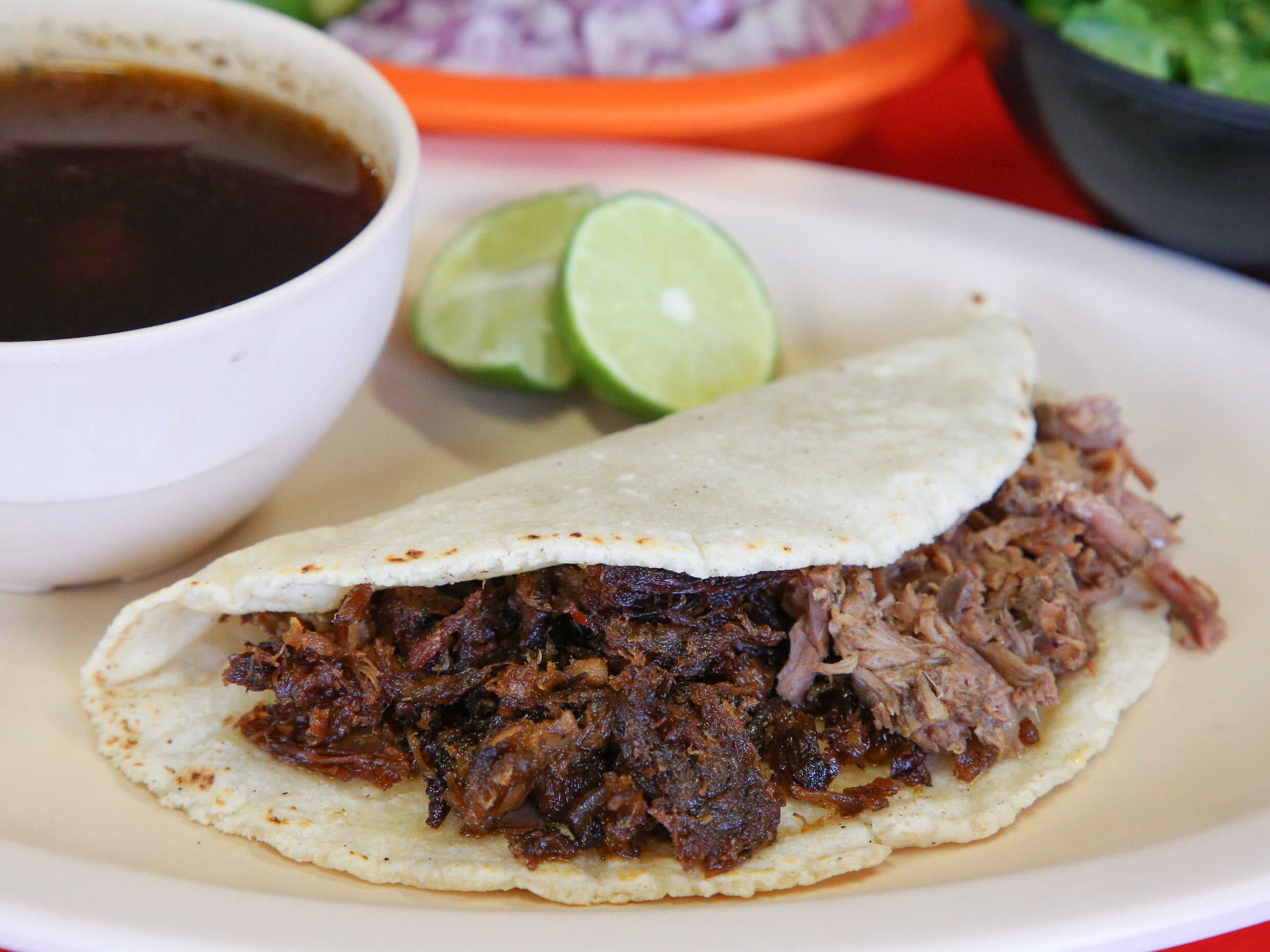 Taco de Birria Mixta