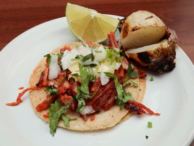 Taco de pastor con queso